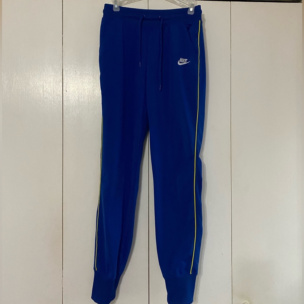 Nike Joggers! Size Small